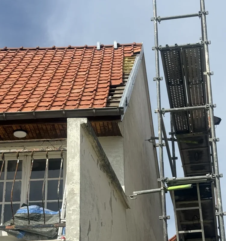 Création rive en zinc et couloir en zinc Frépillon a Frépillon 95740 - en cours